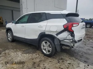 2024 GMC Terrain SLE z VIN 3GKALTEG5RL306490, wystawiony jako Copart lot #61090425 z przebiegiem 27 890 mil mil oraz Czysty tytuł • Clean title. Historia ofert i sprzedaży dostępna na DreamBid. Obrazek 2.