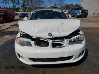 2012 BMW 1 Series 128i z VIN WBAUL7C51CVM83012, wystawiony jako Copart lot #46604615 z przebiegiem 156 565 mil mil oraz Szkody całkowita. Historia ofert i sprzedaży dostępna na DreamBid. Obrazek 5.