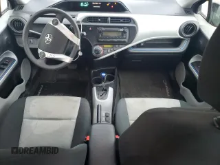 2012 Toyota Prius One z VIN JTDKDTB34C1513711, wystawiony jako Copart lot #59715445 z przebiegiem 142 431 mil mil oraz Czysty tytuł • Clean title. Historia ofert i sprzedaży dostępna na DreamBid. Obrazek 8.