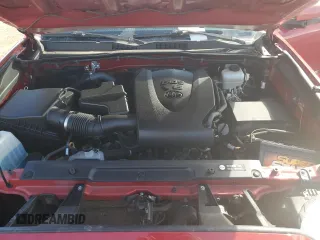 2017 Toyota Tacoma SR5 z VIN 3TMCZ5AN2HM052619, wystawiony jako Copart lot #50649525 z przebiegiem 89 194 mil mil oraz Szkoda całkowita • Salvage title. Historia ofert i sprzedaży dostępna na DreamBid. Obrazek 13.