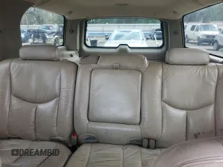 2003 GMC Yukon XL SLT with VIN 1GKEC16Z03J343256, listed as a Copart auction lot 44971475 with 221,188 mi miles and Salvage Title. Bid and sale history available at carsss.com. Image 10.