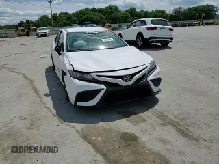 2023 Toyota Camry SE with VIN 4T1G11AK8PU737110, listed as a Copart auction lot 56815494 with 42,031 mi miles and Salvage title. Bid and sale history available at DreamBid. Image 10.