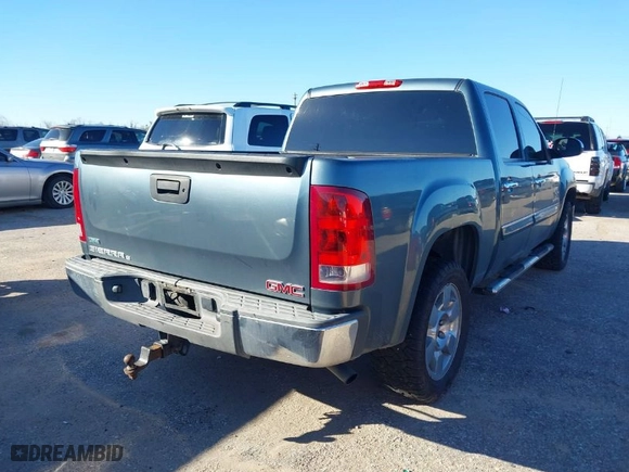 2011 GMC Sierra 1500 SLE with VIN 3GTP1VE02BG290967, listed as a IAAI auction lot 41255905 with 225,609 mi miles. Bid and sale history available at carsss.com. Image 4.