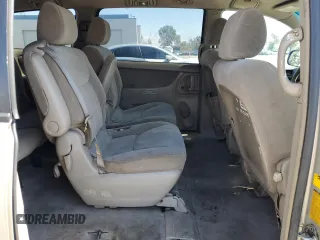 2004 Toyota Sienna CE with VIN 5TDZA23C24S003958, listed as a Copart auction lot 47366395 with 267,740 mi miles and Salvage Title. Bid and sale history available at carsss.com. Image 10.
