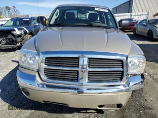 2005 Dodge Dakota Laramie with VIN 1D7HW58N15S326888, listed as a Copart auction lot 43965075 with 87,287 mi miles and Salvage Title. Bid and sale history available at DreamBid. Image 5.