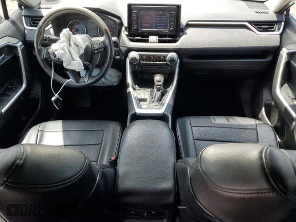 2020 Toyota RAV4 XLE z VIN 2T3P1RFV0LC079416, wystawiony jako Copart lot #61584115 z przebiegiem 64 508 mil mil oraz Szkoda całkowita • Salvage title. Historia ofert i sprzedaży dostępna na DreamBid. Obrazek 8.