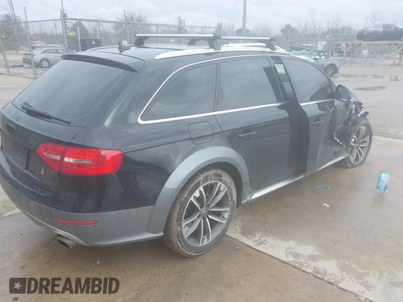 2013 Audi allroad A4 Premium Plus z VIN WA1UFAFL0DA091224, wystawiony jako IAAI lot #41679816 z przebiegiem 105 601 mil mil oraz . Historia ofert i sprzedaży dostępna na DreamBid. Obrazek 4.