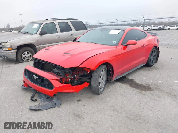 2019 Ford Mustang EcoBoost z VIN 1FA6P8TH7K5197377, wystawiony jako IAAI lot #41489649 z przebiegiem 70 550 mil mil oraz . Historia ofert i sprzedaży dostępna na DreamBid. Obrazek 17.