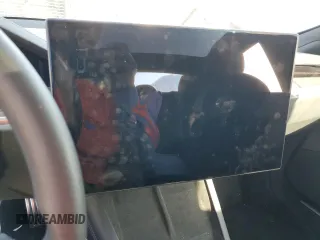 2023 Tesla Model S с VIN 5YJSA1E55PF522232, выставлен на аукционе Copart как лот 47735815 с пробегом Не указан миль и Списание • Salvage title. История ставок и продаж доступна на DreamBid. Изображение 9.