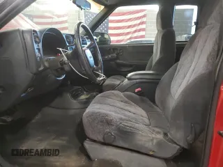 2000 GMC Sonoma SLS w/1SJ Pkg with VIN 1GTCT19W3Y8139635, listed as a Copart auction lot 49481715 with 180,926 mi miles and Salvage Title. Bid and sale history available at carsss.com. Image 7.