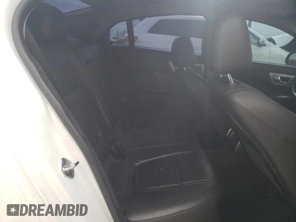 2015 Jaguar XF I4 T Premium with VIN SAJWA0FS6FPU86301, listed as a Copart auction lot 45493755 with 111,885 mi miles and Clean Title. Bid and sale history available at carsss.com. Image 10.