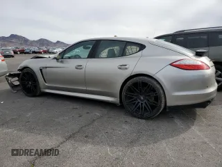 2013 Porsche Panamera S z VIN WP0AB2A76DL060102, wystawiony jako Copart lot #55349795 z przebiegiem 108 928 mil mil oraz Szkoda całkowita • Salvage title. Historia ofert i sprzedaży dostępna na DreamBid. Obrazek 2.