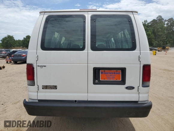 2004 Ford Econoline Passenger XL with VIN 1FBSS31L04HB37562, listed as a Copart auction lot 60328625 with 130,252 mi miles and Salvage title. Bid and sale history available at DreamBid. Image 6.
