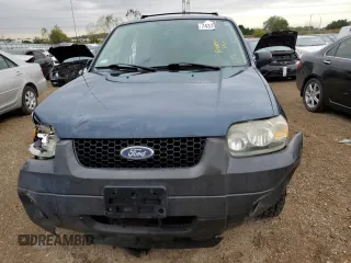 2005 Ford Escape XLT with VIN 1FMYU93145KD64154, listed as a Copart auction lot 74373964 with 85,906 mi miles and Salvage Title. Bid and sale history available at carsss.com. Image 5.
