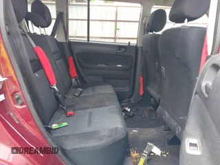 2006 Scion xB z VIN JTLKT334564111410, wystawiony jako IAAI lot #42345485 z przebiegiem 132 509 mil mil oraz . Historia ofert i sprzedaży dostępna na DreamBid. Obrazek 8.