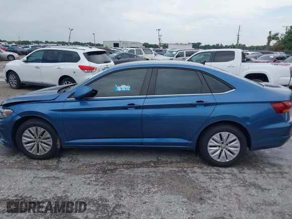 2019 Volkswagen Jetta S z VIN 3VWC57BU4KM005853, wystawiony jako IAAI lot #42183004 z przebiegiem 104 691 mil mil oraz . Historia ofert i sprzedaży dostępna na DreamBid. Obrazek 14.