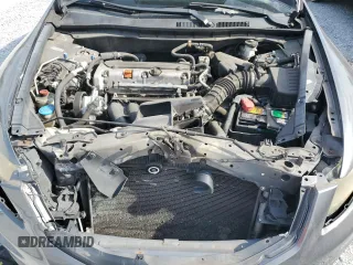 2011 Honda Accord LX z VIN 1HGCP2F32BA024983, wystawiony jako Copart lot #57940145 z przebiegiem 152 832 mil mil oraz Nie do naprawy • Non repairable. Historia ofert i sprzedaży dostępna na DreamBid. Obrazek 11.