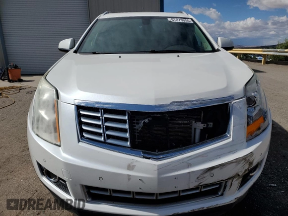 2016 Cadillac SRX Performance Collection with VIN 3GYFNCE35GS575045, listed as a Copart auction lot 57073055 with 72,820 mi miles and Salvage title. Bid and sale history available at DreamBid. Image 5.