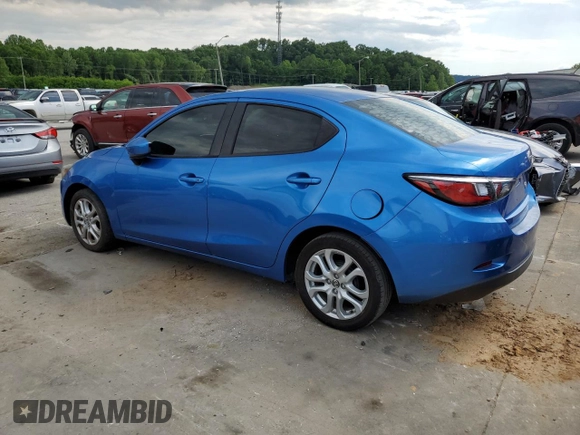 2016 Scion iA z VIN 3MYDLBZVXGY136365, wystawiony jako Copart lot #58978555 z przebiegiem 180 823 mil mil oraz Czysty tytuł • Clean title. Historia ofert i sprzedaży dostępna na DreamBid. Obrazek 2.