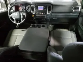 2018 Nissan Titan SV with VIN 1N6AA1EJ6JN509133, listed as a Copart auction lot 44934135 with 69,785 mi miles and Salvage title. Bid and sale history available at DreamBid. Image 8.