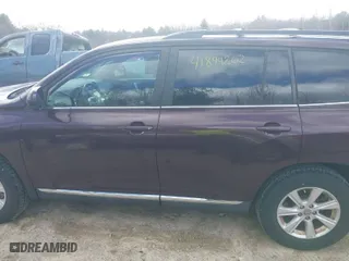 2011 Toyota Highlander with VIN 5TDBK3EH8BS059381, listed as a IAAI auction lot 41894262 with 138,520 mi miles. Bid and sale history available at carsss.com. Image 14.