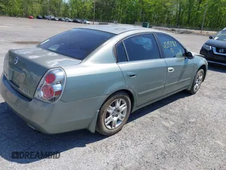2005 Nissan Altima SL z VIN 1N4AL11D05N911352, wystawiony jako IAAI lot #42132763 z przebiegiem Nie podano mil oraz . Historia ofert i sprzedaży dostępna na DreamBid. Obrazek 4.