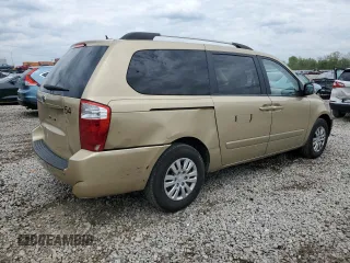 2011 Kia Sedona LX with VIN KNDMG4C71B6409718, listed as a Copart auction lot 55309365 with 307,610 mi miles and Salvage Title. Bid and sale history available at carsss.com. Image 3.