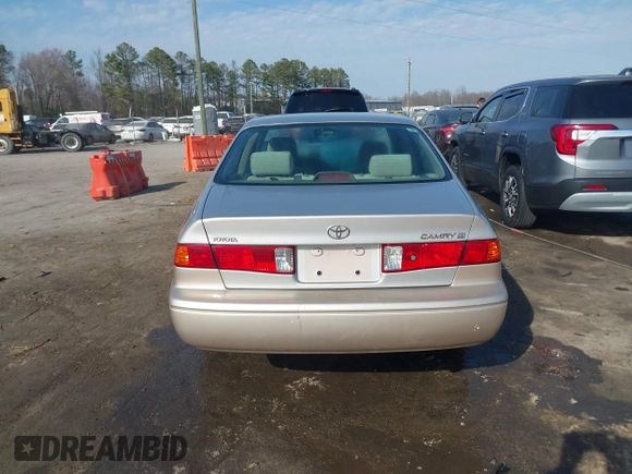 2001 Toyota Camry CE with VIN 4T1BG22K71U027796, listed as a IAAI auction lot 41749025 with 167,917 mi miles and . Bid and sale history available at DreamBid. Image 16.