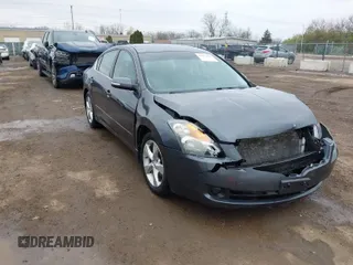 2009 Nissan Altima SE z VIN 1N4BL21EX9C140760, wystawiony jako IAAI lot #42013422 z przebiegiem 140 489 mil mil oraz . Historia ofert i sprzedaży dostępna na DreamBid. Obrazek 1.