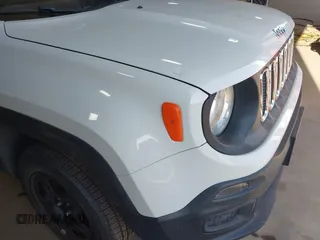 2017 Jeep Renegade Sport with VIN ZACCJBAB6HPE76894, listed as a IAAI auction lot 42106358 with 61,873 mi miles and . Bid and sale history available at carsss.com. Image 6.