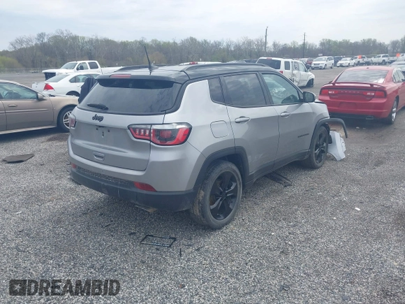 2020 Jeep Compass Altitude z VIN 3C4NJCBB8LT105248, wystawiony jako IAAI lot #42021423 z przebiegiem 93 004 mil mil oraz . Historia ofert i sprzedaży dostępna na DreamBid. Obrazek 4.