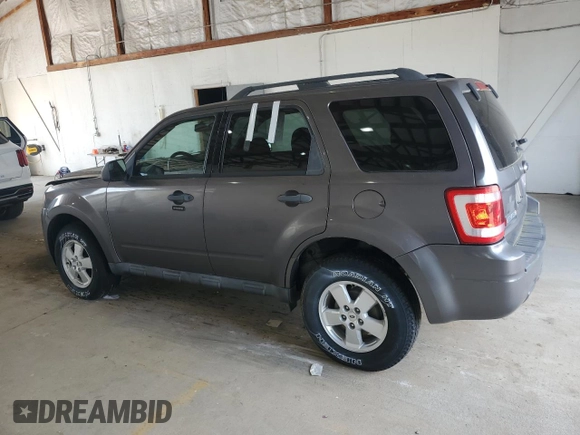 2011 Ford Escape XLT z VIN 1FMCU9D79BKB11405, wystawiony jako Copart lot #63095365 z przebiegiem Nie podano mil oraz Czysty tytuł • Clean title. Historia ofert i sprzedaży dostępna na DreamBid. Obrazek 2.
