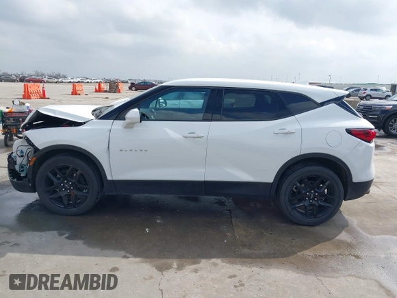 2021 Chevrolet Blazer LT z VIN 3GNKBCRS3MS576373, wystawiony jako IAAI lot #41538823 z przebiegiem 89 181 mil mil oraz . Historia ofert i sprzedaży dostępna na DreamBid. Obrazek 15.