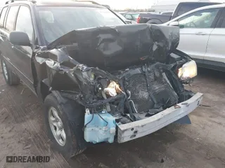 2007 Toyota Highlander w/3rd Row with VIN JTEEP21A770210900, listed as a IAAI auction lot 41525094 with 247,325 mi miles. Bid and sale history available at carsss.com. Image 6.