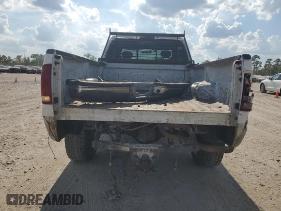 2002 Ford Super Duty F-250 XL with VIN 1FTNX21L62EC64514, listed as a Copart auction lot 67959914 with 354,142 mi miles and Salvage Title. Bid and sale history available at carsss.com. Image 6.