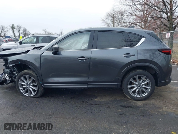 2024 Mazda CX-5 2.5 S Premium Package with VIN JM3KFBDM8R0351341, listed as a IAAI auction lot 41844850 with 17,082 mi miles. Bid and sale history available at carsss.com. Image 13.