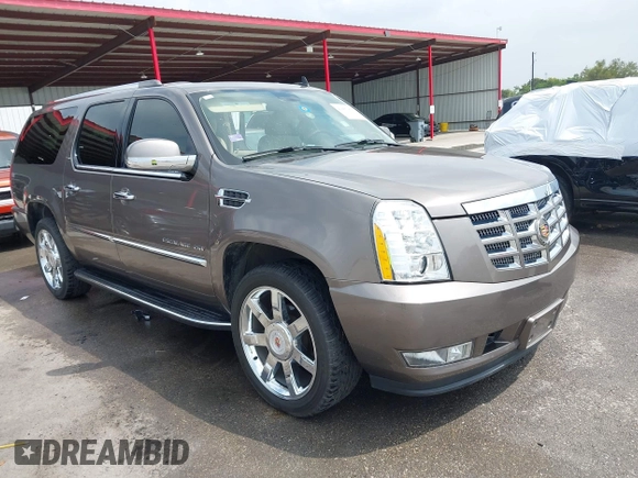2013 Cadillac Escalade ESV Luxury with VIN 1GYS3HEF8DR135928, listed as a IAAI auction lot 41887463 with 91,774 mi miles and . Bid and sale history available at DreamBid. Image 1.