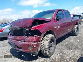 2017 Ram 1500 Express z VIN 1C6RR7KT0HS534278, wystawiony jako IAAI lot #42086941 z przebiegiem 132 986 mil mil oraz . Historia ofert i sprzedaży dostępna na DreamBid. Obrazek 17.