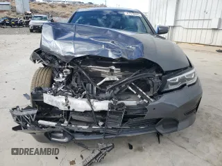 2022 BMW 3 Series 330i xDrive with VIN 3MW5R7J09N8C56232, listed as a Copart auction lot 47318825 with 31,339 mi miles and Salvage Title. Bid and sale history available at carsss.com. Image 5.