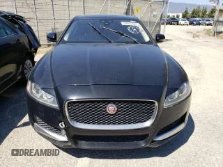 2017 Jaguar XF 35t with VIN SAJBR4BV3HCY33012, listed as a Copart auction lot 82433034 with 107,876 mi miles and Clean Title. Bid and sale history available at carsss.com. Image 5.