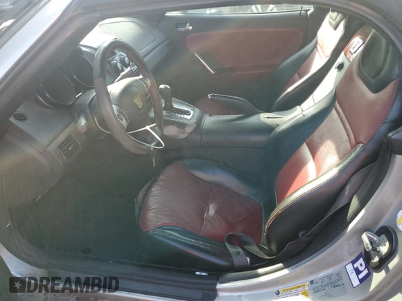 2008 Saturn Sky z VIN 1G8MC35BX8Y132825, wystawiony jako Copart lot #81708484 z przebiegiem 117 955 mil mil oraz Czysty tytuł • Clean title. Historia ofert i sprzedaży dostępna na DreamBid. Obrazek 7.