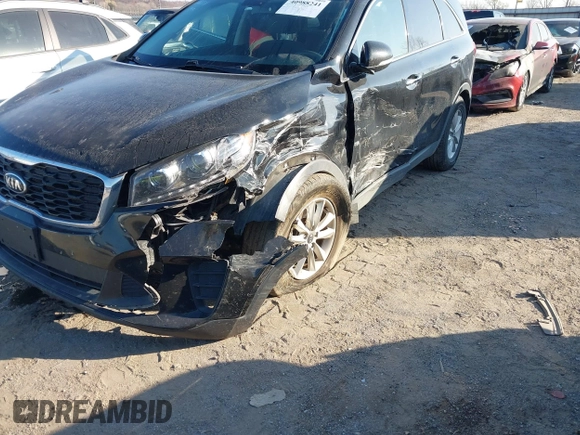 2020 Kia Sorento LX V6 with VIN 5XYPGDA56LG615176, listed as a IAAI auction lot 40988241 with 103,338 mi miles. Bid and sale history available at carsss.com. Image 6.