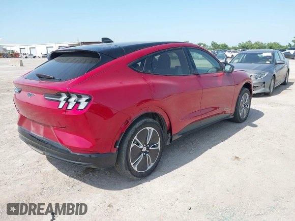2023 Ford Mustang Mach-E Premium z VIN 3FMTK3R40PMA88565, wystawiony jako IAAI lot #42245792 z przebiegiem 21 394 mil mil oraz . Historia ofert i sprzedaży dostępna na DreamBid. Obrazek 4.