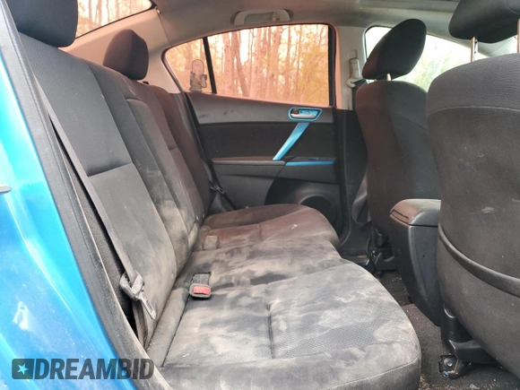2011 Mazda 3 i Touring z VIN JM1BL1VFXB1424754, wystawiony jako Copart lot #53611785 z przebiegiem 281 199 mil mil oraz Szkoda całkowita • Salvage title. Historia ofert i sprzedaży dostępna na DreamBid. Obrazek 10.