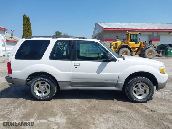 2002 Ford Explorer Sport Value with VIN 1FMYU60E62UD21697, listed as a IAAI auction lot 42045381 with 122,286 mi miles. Bid and sale history available at carsss.com. Image 14.