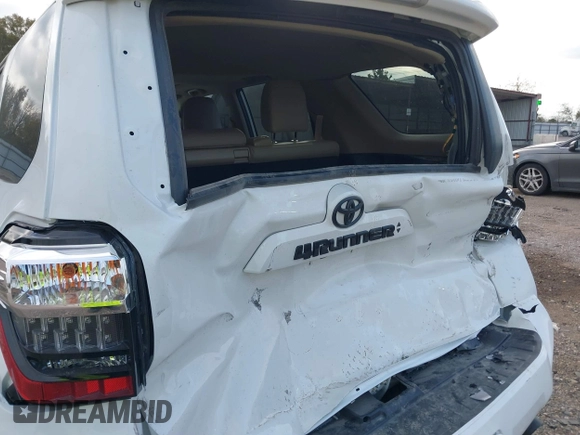 2021 Toyota 4Runner SR5 Premium with VIN JTENU5JR8M5895911, listed as a IAAI auction lot 41052577 with 60,111 mi miles and . Bid and sale history available at DreamBid. Image 18.