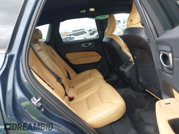 2020 Volvo XC60 Inscription with VIN YV4A22RL4L1566651, listed as a IAAI auction lot 42058491 with 48,597 mi miles and . Bid and sale history available at DreamBid. Image 8.