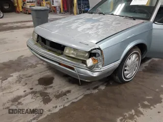 1994 Oldsmobile Cutlass Ciera S z VIN 1G3AG55M1R6384518, wystawiony jako IAAI lot #41714821 z przebiegiem 108 397 mil mil oraz . Historia ofert i sprzedaży dostępna na DreamBid. Obrazek 6.
