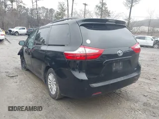 2017 Toyota Sienna XLE Auto Access Seat with VIN 5TDYZ3DC4HS784545, listed as a IAAI auction lot 41427309 with 85,244 mi miles. Bid and sale history available at carsss.com. Image 3.