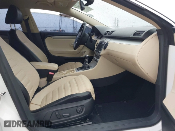 2010 Volkswagen CC Sport with VIN WVWNN7AN6AE552567, listed as a IAAI auction lot 41470802 with 117,539 mi miles. Bid and sale history available at carsss.com. Image 5.